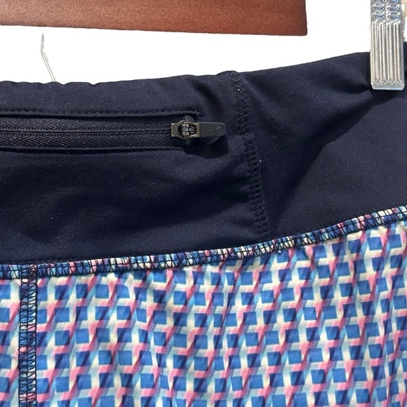 Athleta Ready Set Running Shorts Blue Tone Multi-Color Geo Design Size Small - Picture 8 of 13